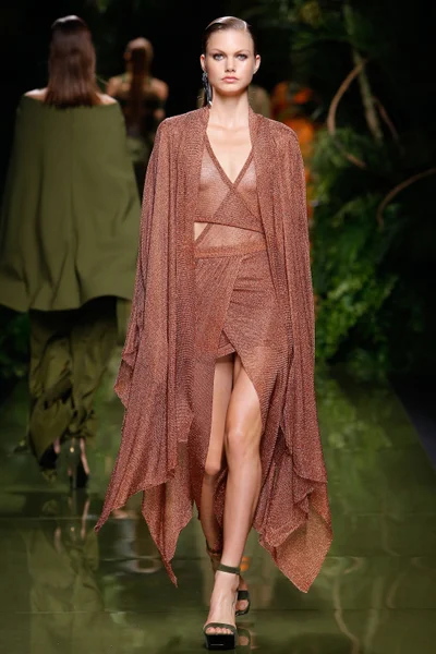 Look 5